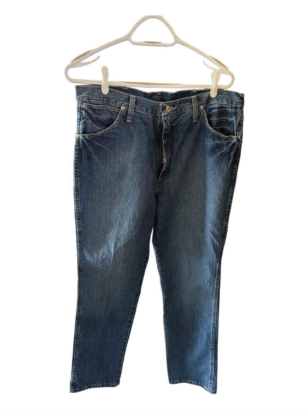 Wrangler Men's Indigo Relaxed Straight Jeans